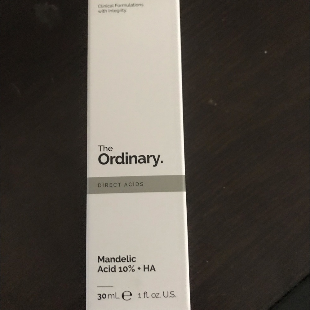 Mandelic Acid 10% + HA